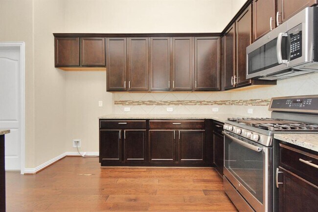 Building Photo - 2304 Tobarra Ln