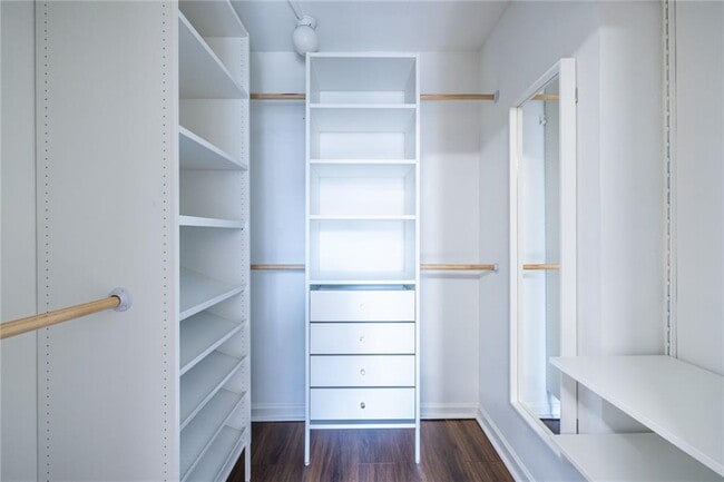 Building Photo - 620 Peachtree St NE