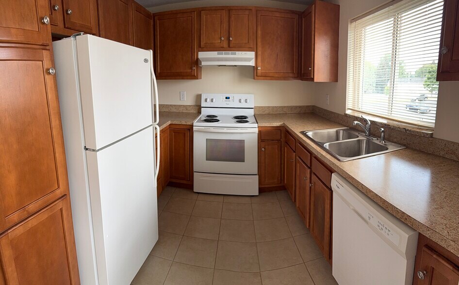 Primary Photo - North Town Apartments