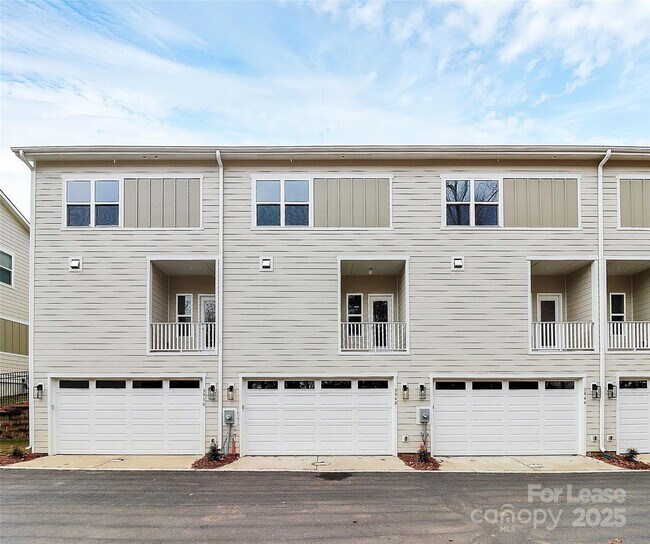 Building Photo - 3940 Hager Dr