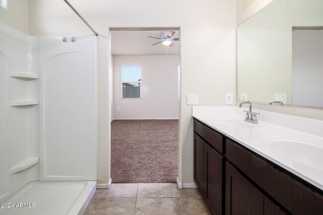 Building Photo - 35445 W San Alvarez Ave