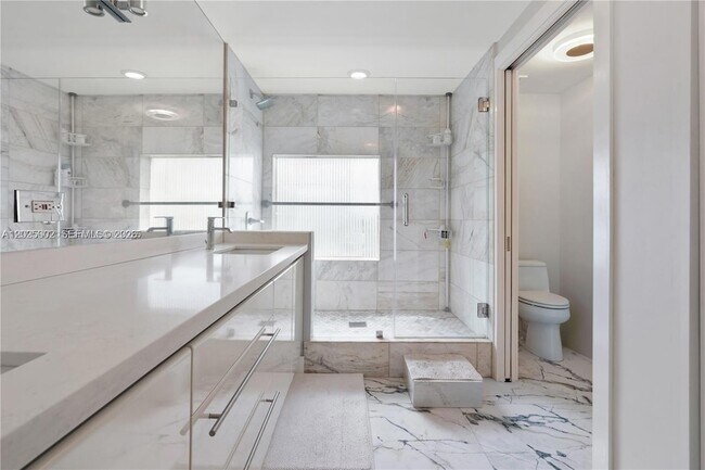 Building Photo - 3400 SW 27th Ave