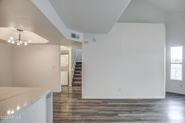 Building Photo - 4850 E Desert Cove Ave