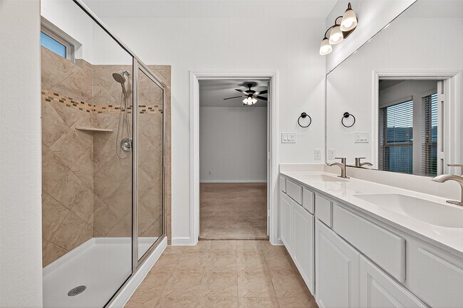 Building Photo - 7927 Tindarey Maple Trace