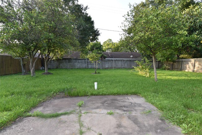 Building Photo - 6414 Grape St
