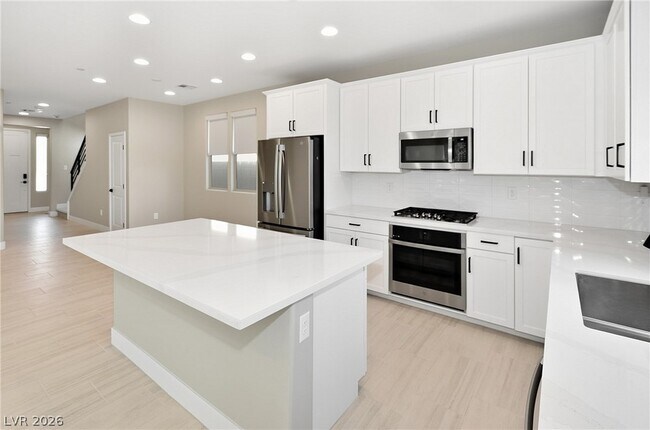 Building Photo - 11807 Pandion Ave