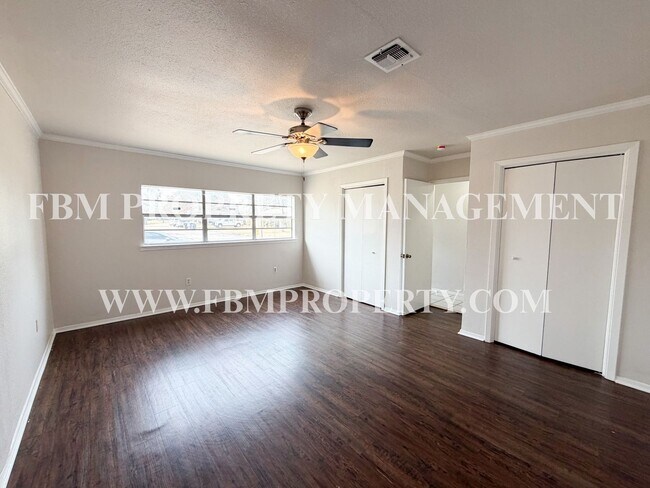 Building Photo - 549 N 62nd St