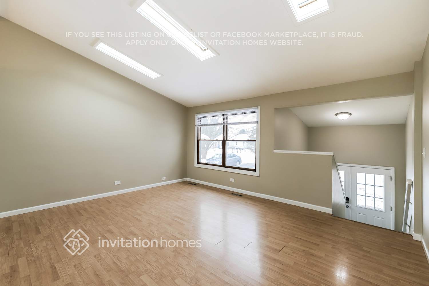 Building Photo - 42 Holly Dr