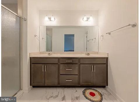 Building Photo - 5019 Forsythia Pl