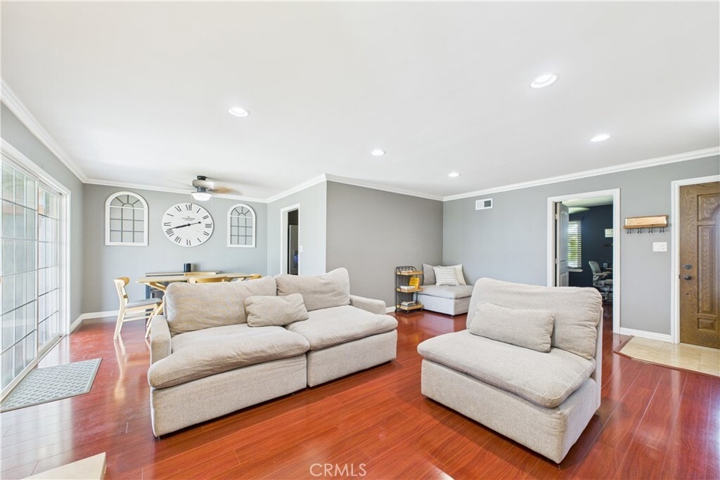 Building Photo - 8412 San Marino Dr