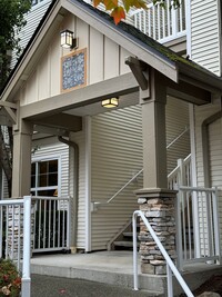 Building Photo - Enjoy Issaquah's Green Landscapes, W/S/G i...