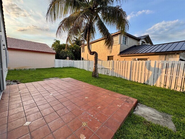 Building Photo - 3393 SW 180th Way