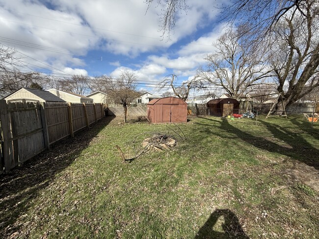 Building Photo - 28219 Felician St