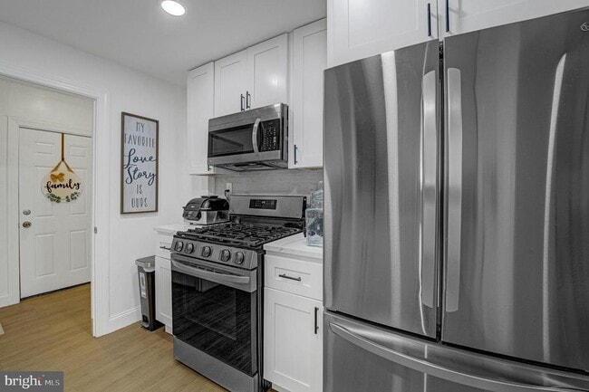 Building Photo - 623 Fitzgerald St