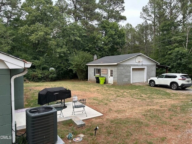 Building Photo - 2202 Baptist Rd