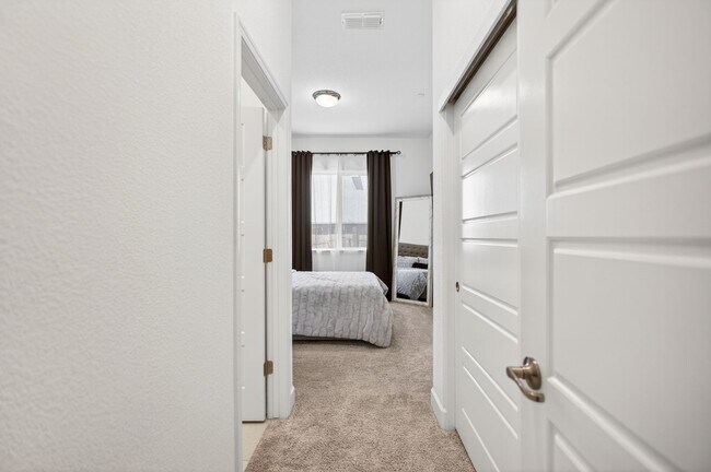 Building Photo - 5685 Sailrock St