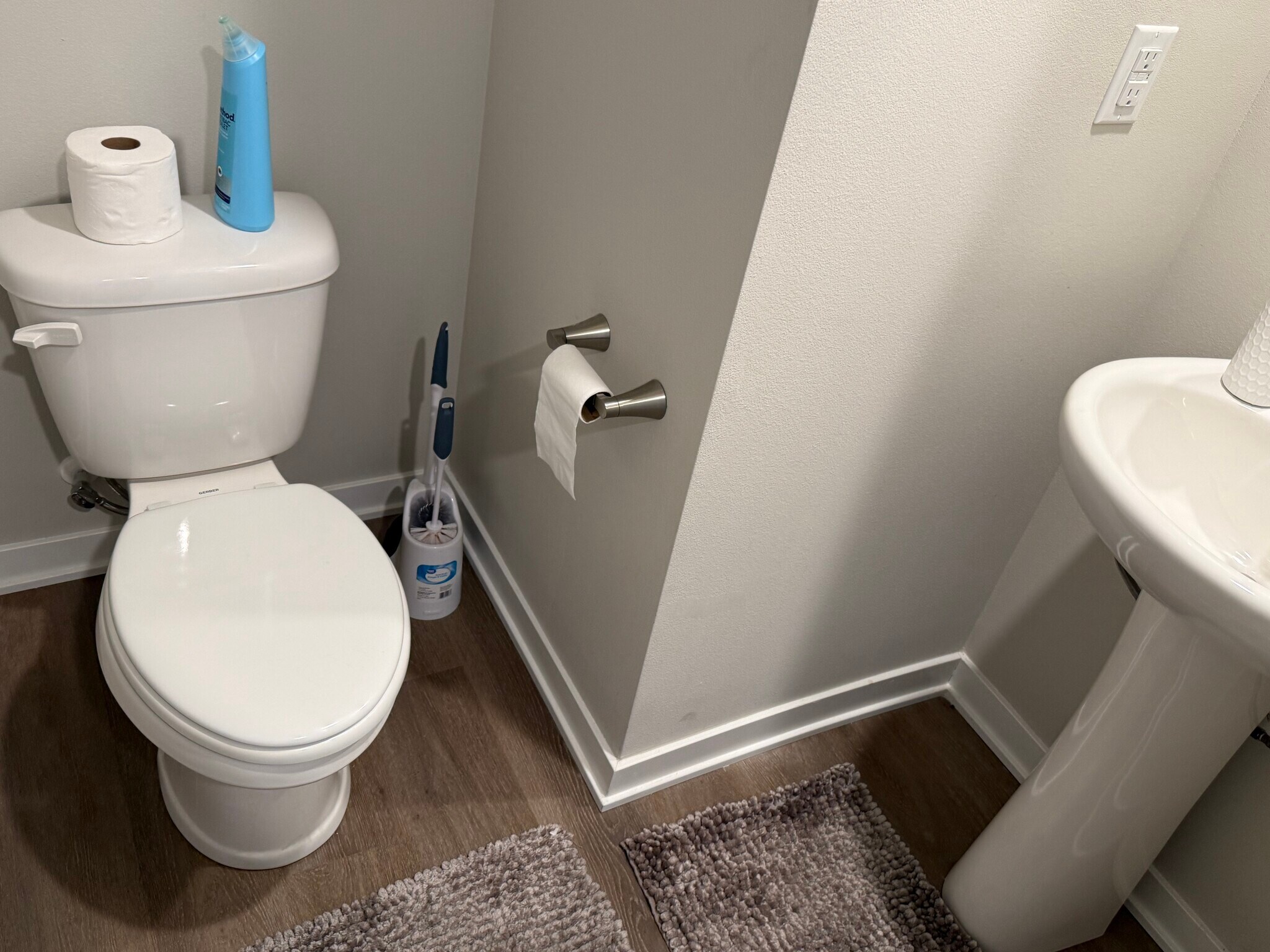 Half bath on first floor next to front door entrance - 4521 SE Ember Ln