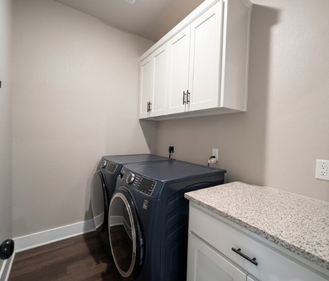 Building Photo - AVAILABLE NOW; APPLY TODAY ON OUR WEBSITE!!!