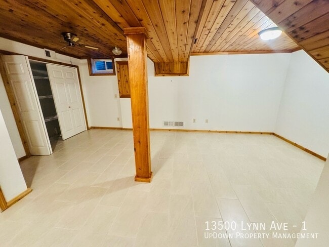 Building Photo - 13500 Lynn Ave