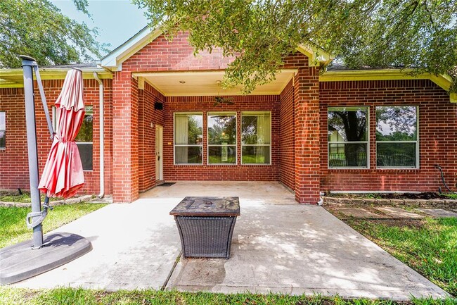 Building Photo - 16507 Falcons Cove Dr