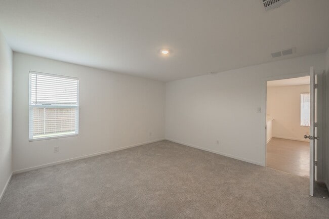 Building Photo - Brand new 3 bedroom 2 bath home Lennar home