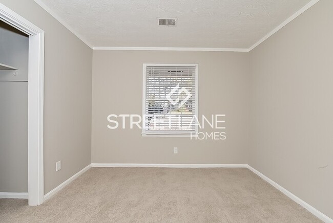 Building Photo - Charming 3 Bedroom in Morrow!