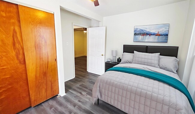 Building Photo - 15 E 21st St