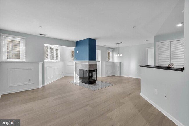 Building Photo - 4986 Dorsey Hall Dr