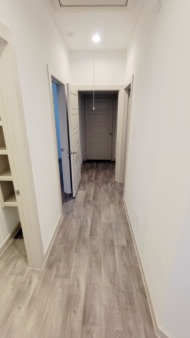 Building Photo - 2907 Stamford Hl Ln