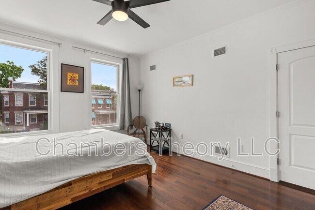 Building Photo - 3532 Warder St NW