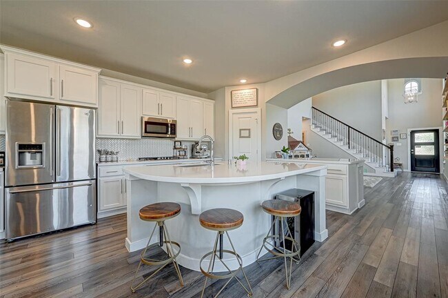 Building Photo - 27017 Strake Ln