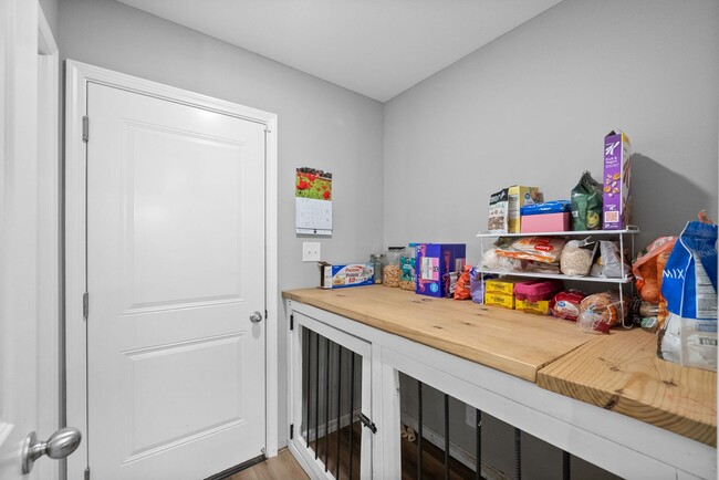 Building Photo - 3 Bedroom Pet Friendly Home For Rent Near ...