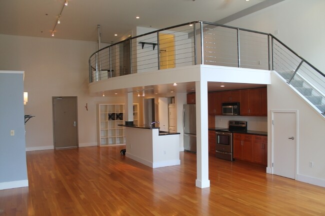 Building Photo - 1047 Mississippi St