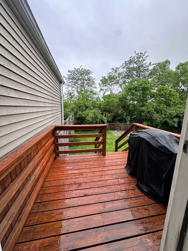 Building Photo - 205 Muse Dr