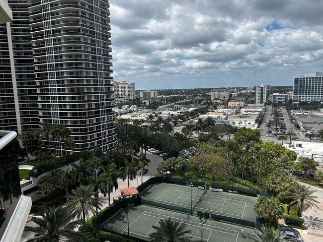 Building Photo - 3200 N Ocean Blvd