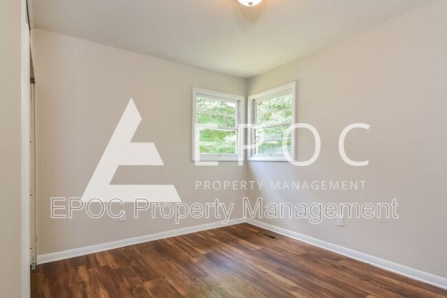 Building Photo - 1618 Brockett Ave