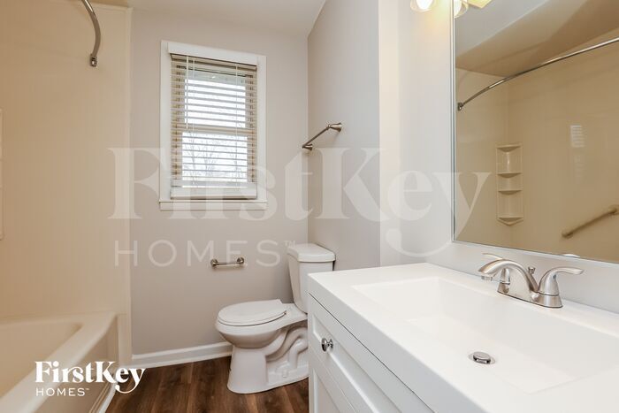 Building Photo - 3810 Bonnacreek Dr