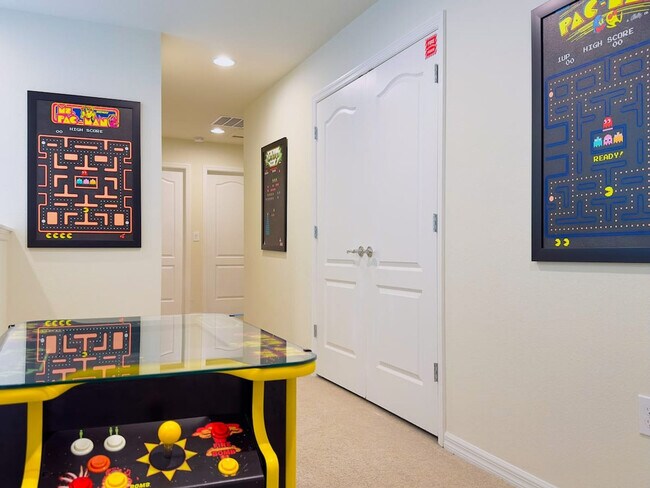 Building Photo - 2463 Tangier Dr