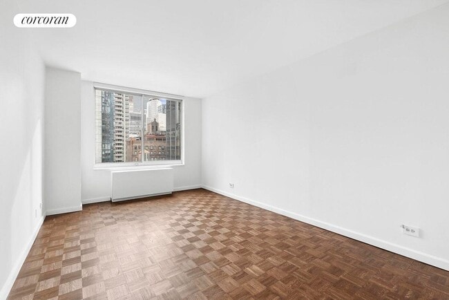 Building Photo - 145 E 48th St