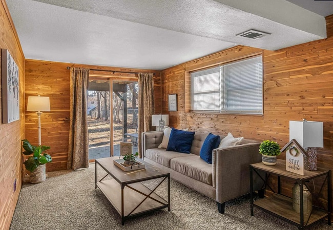 Building Photo - LOOK AT THIS GEM!  Schedule A Tour Today!!