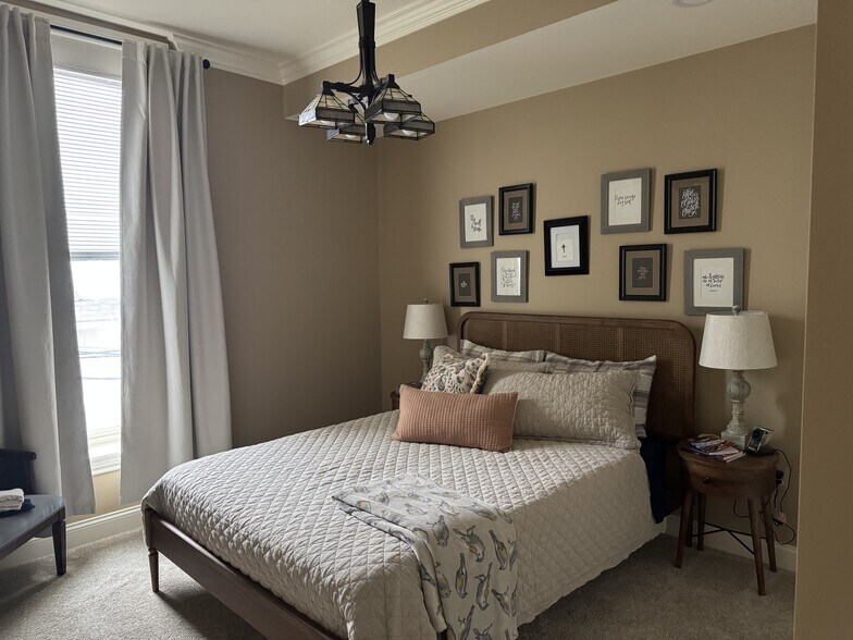 Building Photo - 101 S Saginaw St