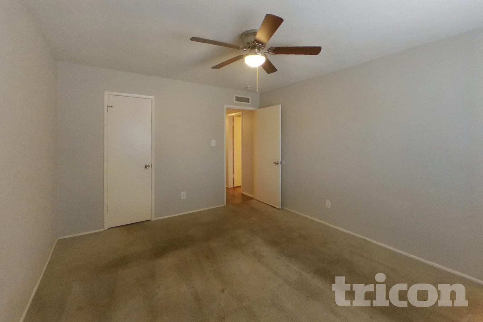 Building Photo - 10022 Deer Hollow Dr