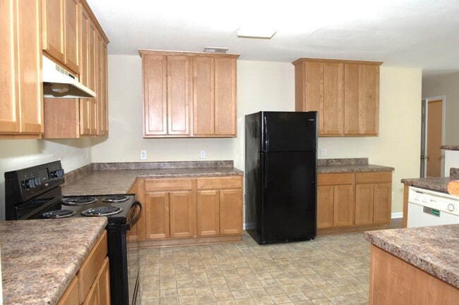 Building Photo - Move-In Special!