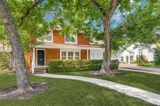 Building Photo - 3528 Mockingbird Ln
