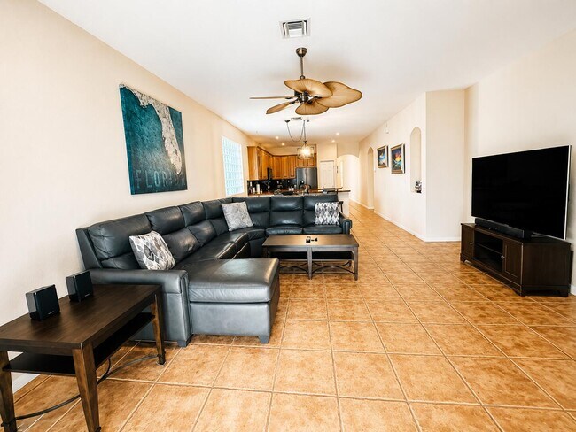 Building Photo - 5201 Sancerre Cir