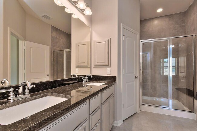 Building Photo - 163 Axlewood Ct