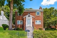 Building Photo - 5620 Hawthorne St