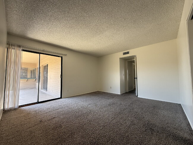 Building Photo - "Charming 4-Bedroom Haven with 2 Baths in ...