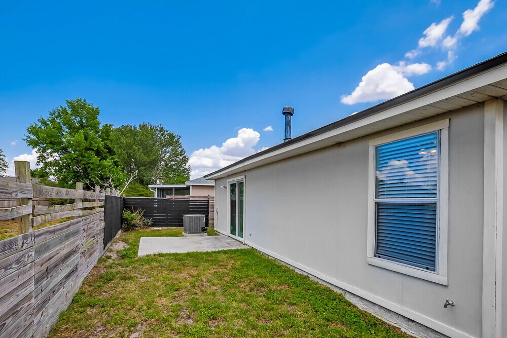 Building Photo - 3332 Volley Dr