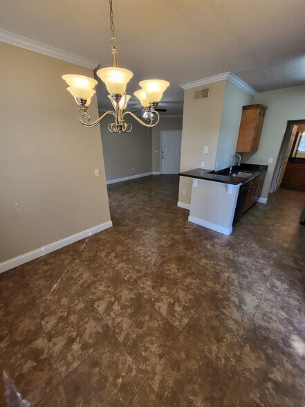 Building Photo - 2598 Robert Trent Jones Dr